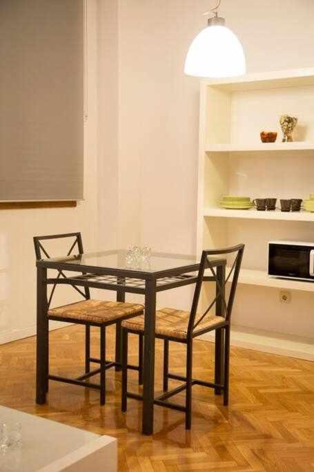 Un Elegante Piso Para Descubrir Madri Exterior foto