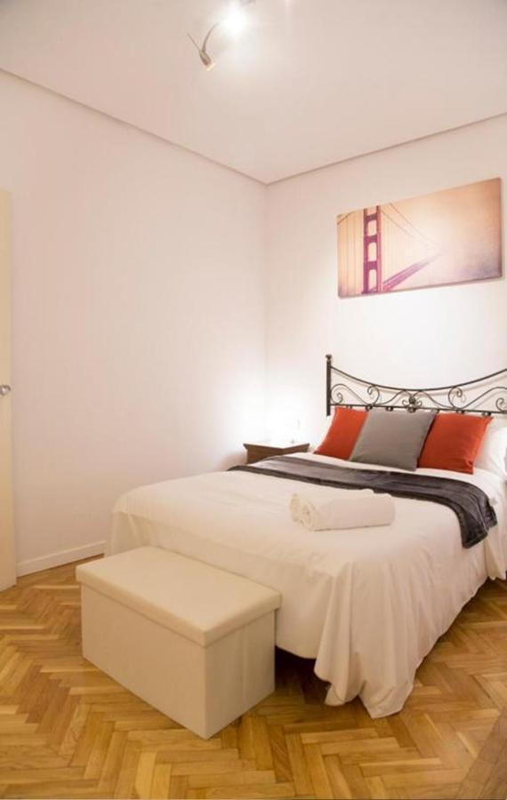 Un Elegante Piso Para Descubrir Madri Exterior foto
